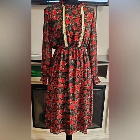 HAYDEN FLORAL PRARIE MAXI DRESS SIZE LARGE - Picture 1 of 9